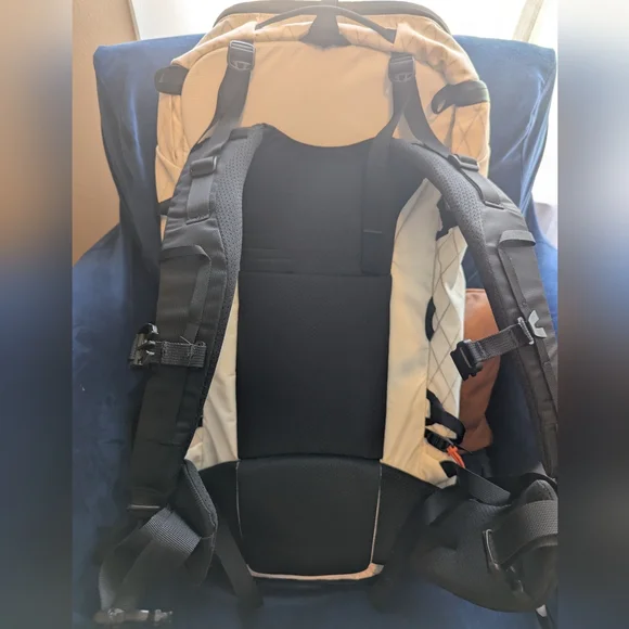 Mystery Ranch Scree 33 - Series 7000 Backpack - Picture 3 of 13